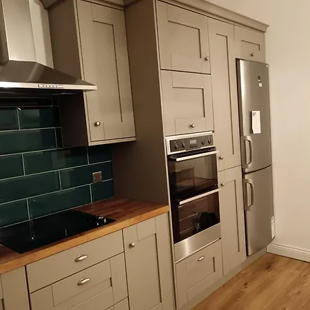 Holiday home 4 Bed Modern Spacious House South *